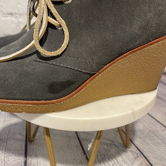 Sperry gray suede wedge heel booties Size 7.5 - Picture 3 of 7